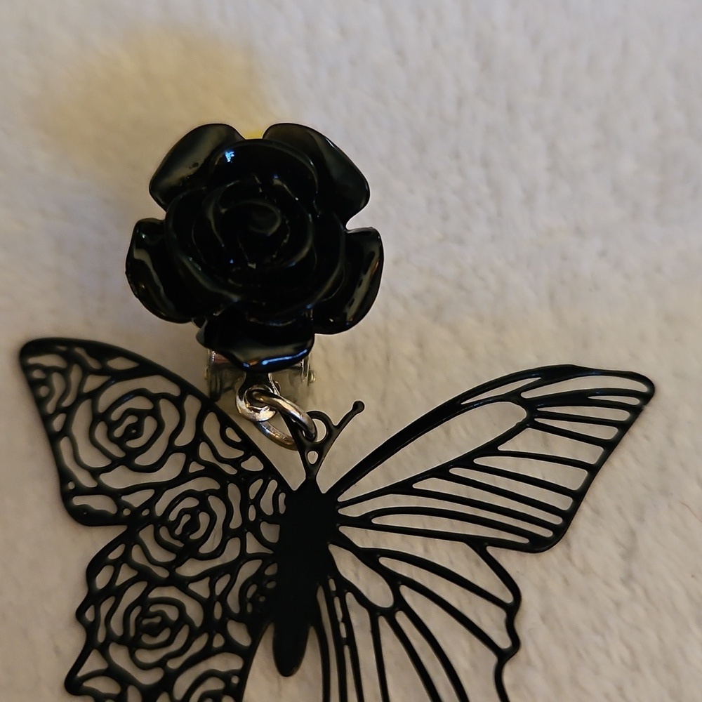 Vintage 1980s Black Rose Delicate Butterfly Goth Clip-on Earrings - Picture 5 of 7